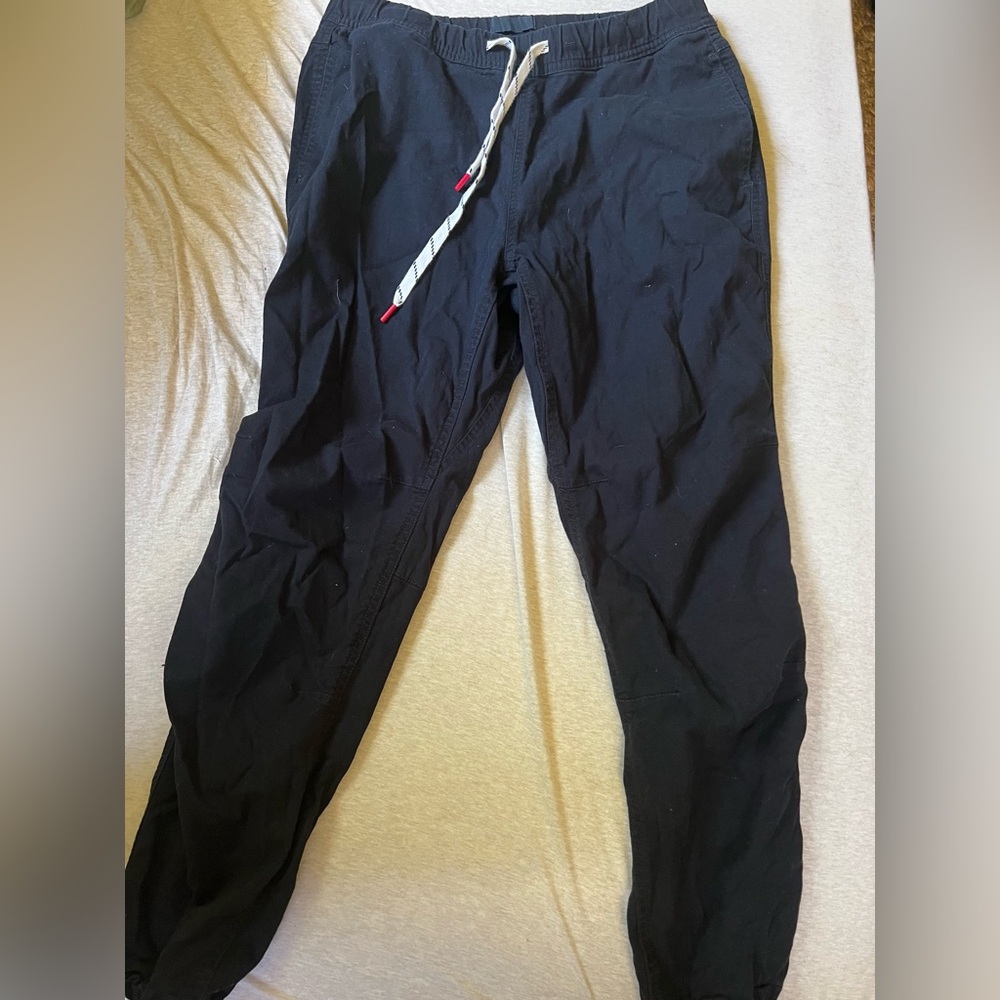 Topo designs climbing pants, black, size large, light use but no notable flaws